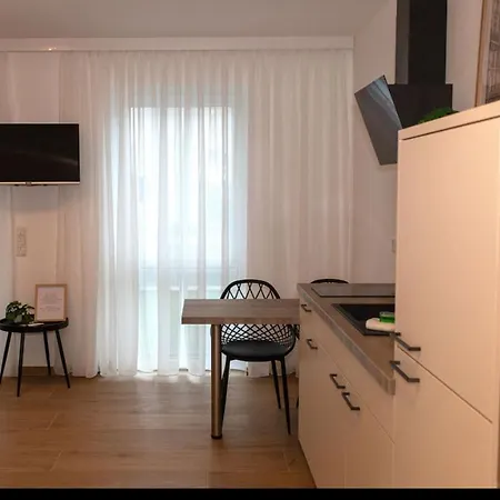 Mein Träumchen - 1 Gelb Gemütlich Zentral *