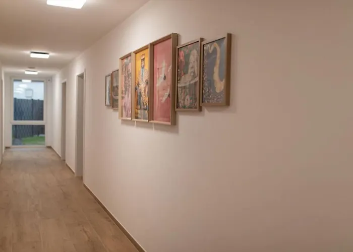 Mein Träumchen - 1 Gelb Gemütlich Zentral Kapselhotel *