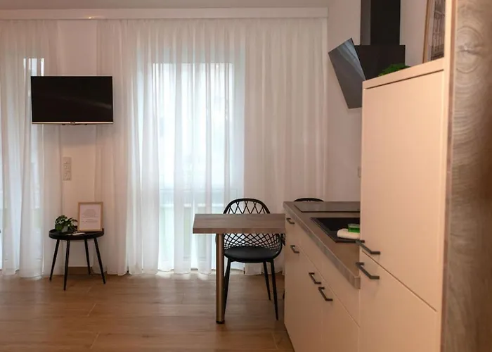 Mein Träumchen - 1 Gelb Gemütlich Zentral *